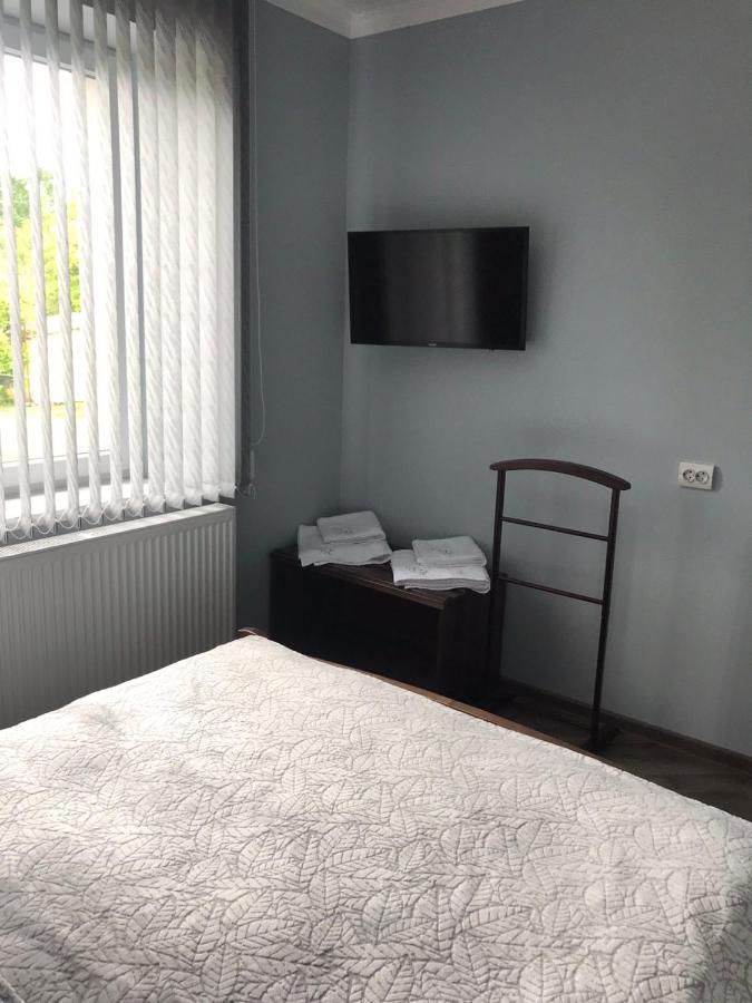 Gray Hotel Vynohradiv Eksteriør bilde